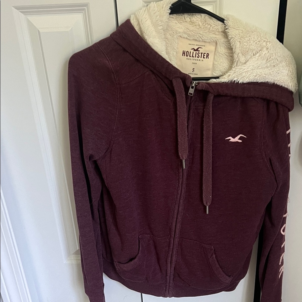 Hollister Burgundy Hoodie with Cream Lining